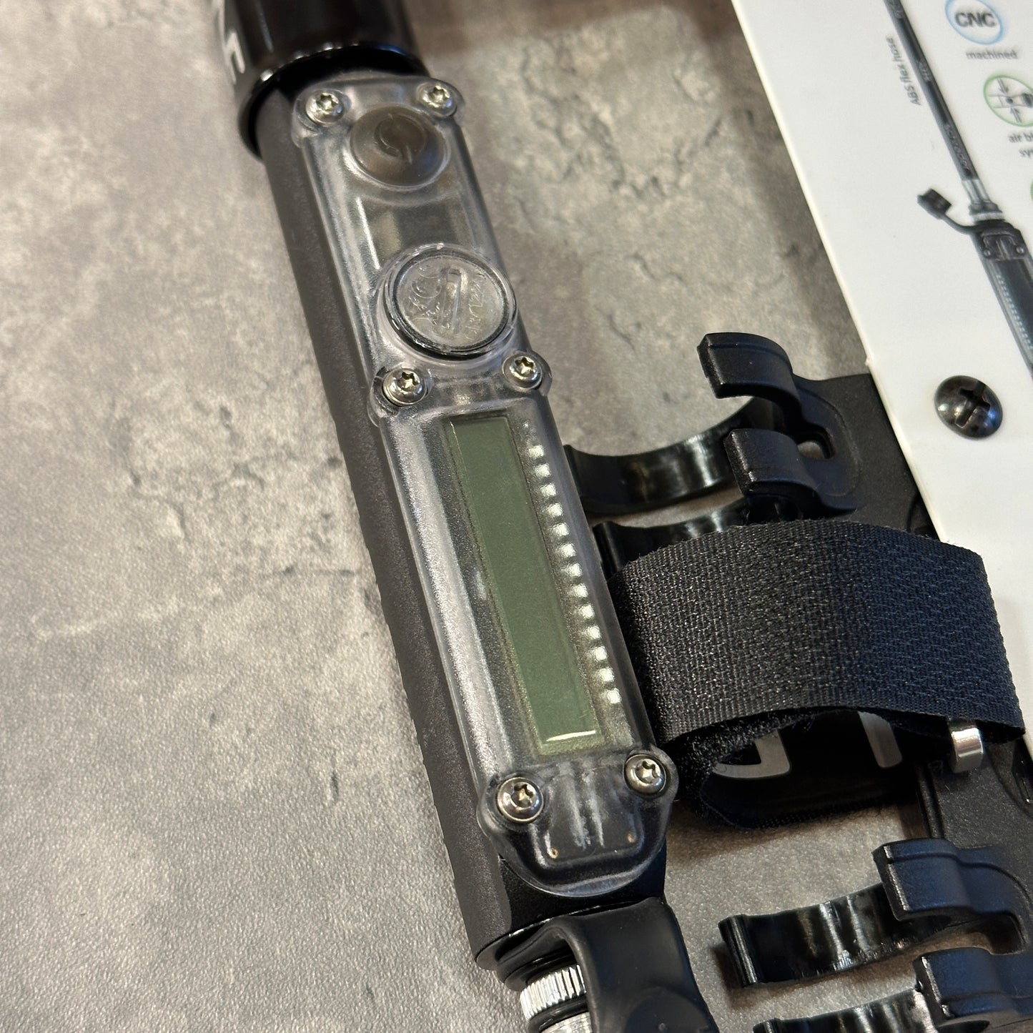 LEZYNE/ Digital Pressure Drive