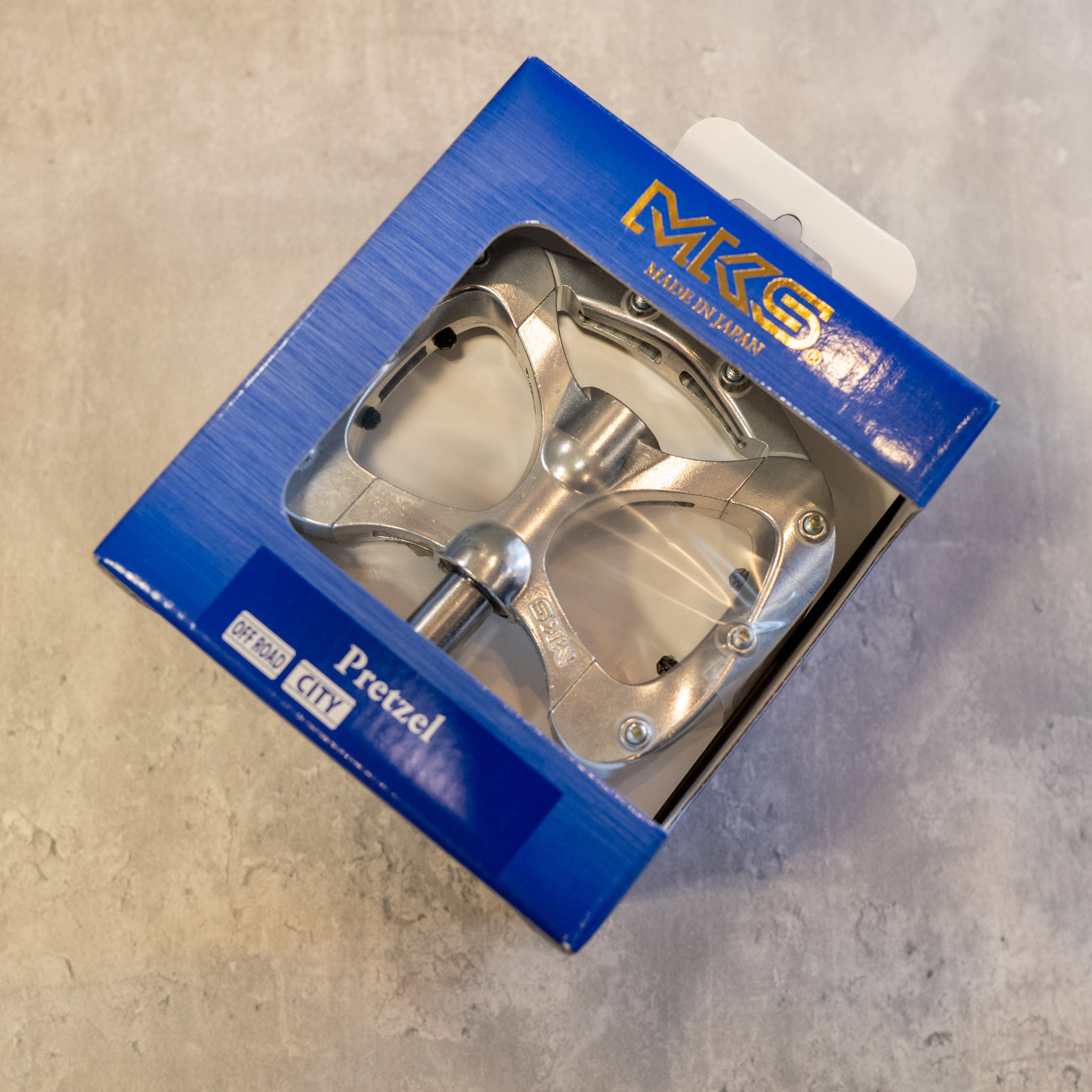 MKS/ Pretzel (Silver)